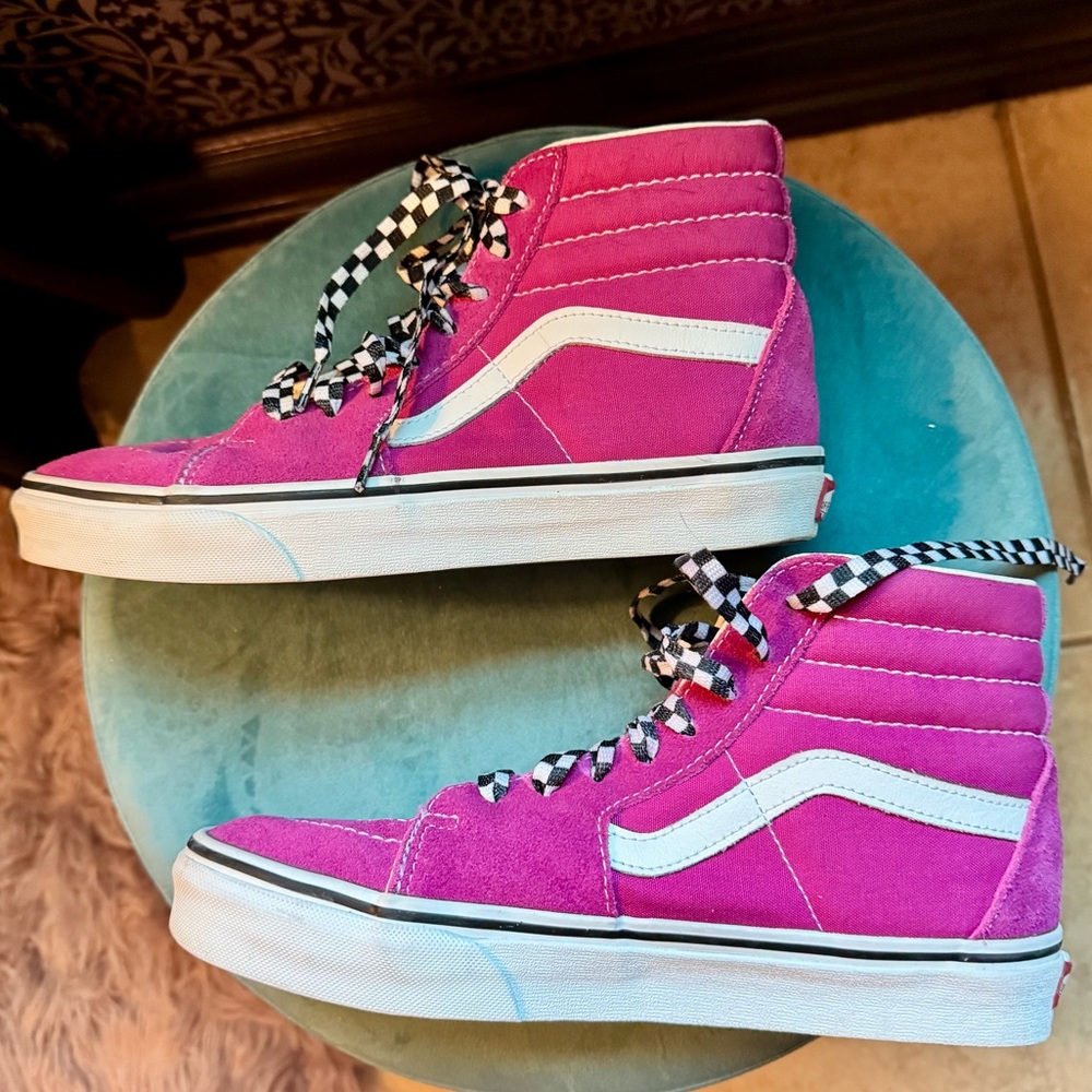 Magenta Vans Sk8 High Top 9.0 Women’s